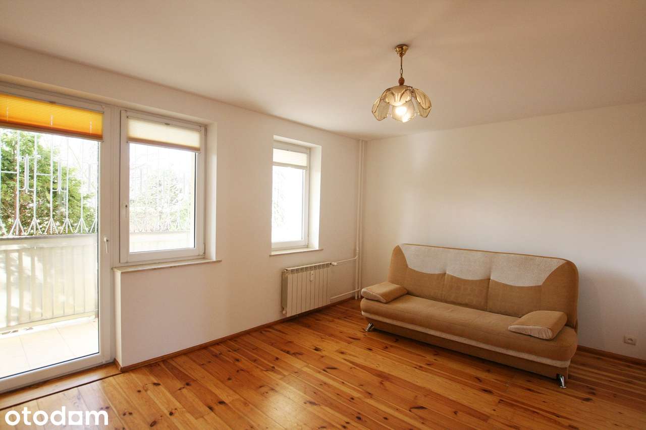 Mieszkanie 2 pokojowe, oddzielna kuchnia, piwnica, balkon