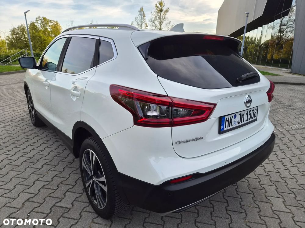Nissan Qashqai 1.6 DIG-T N-Connecta - 6