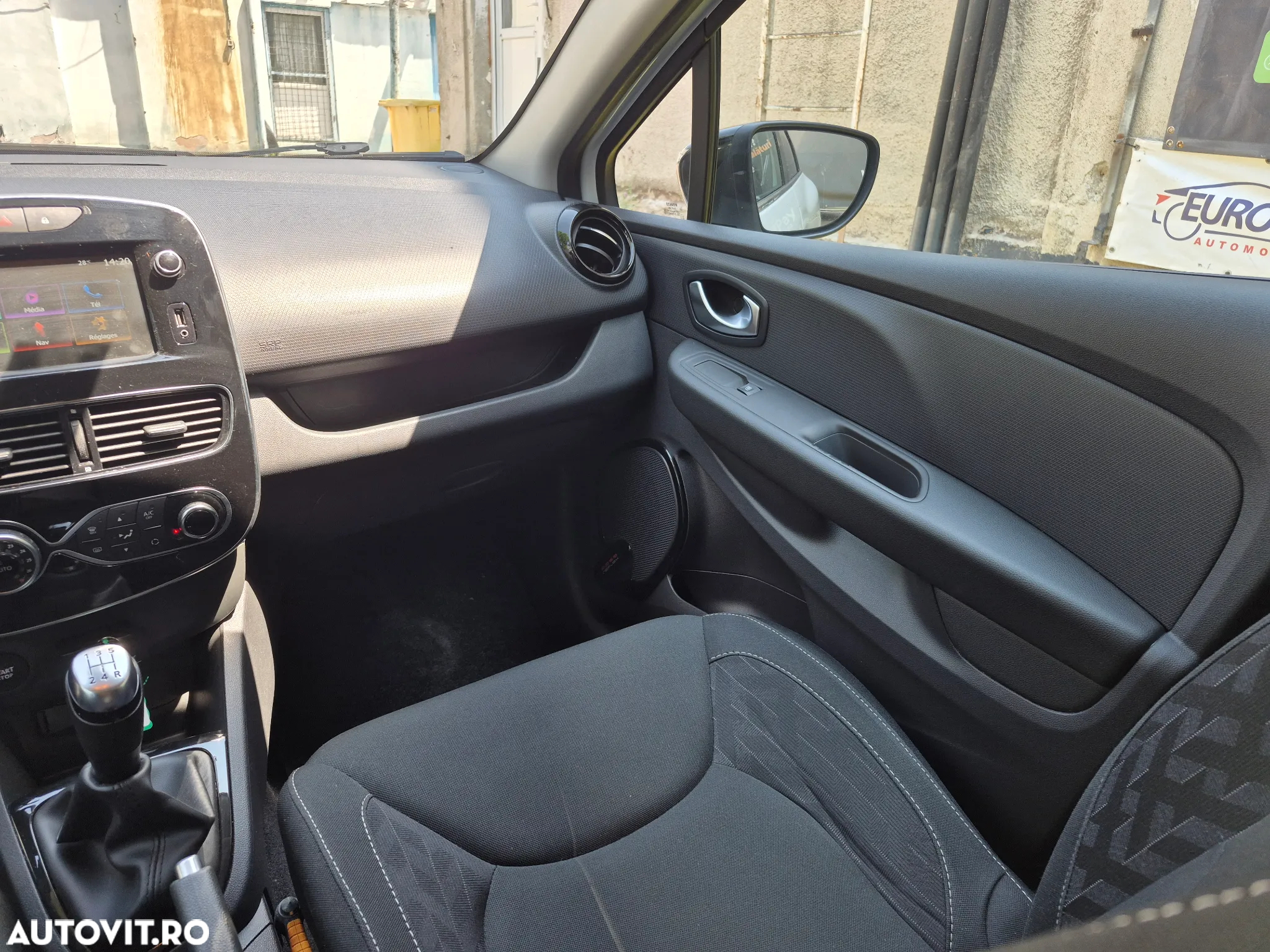 Renault Clio (Energy) TCe 90 Start & Stop LIMITED - 16