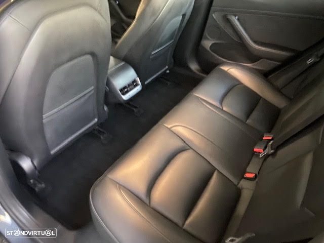 Tesla Model 3 Long Range Tração Traseira - 18