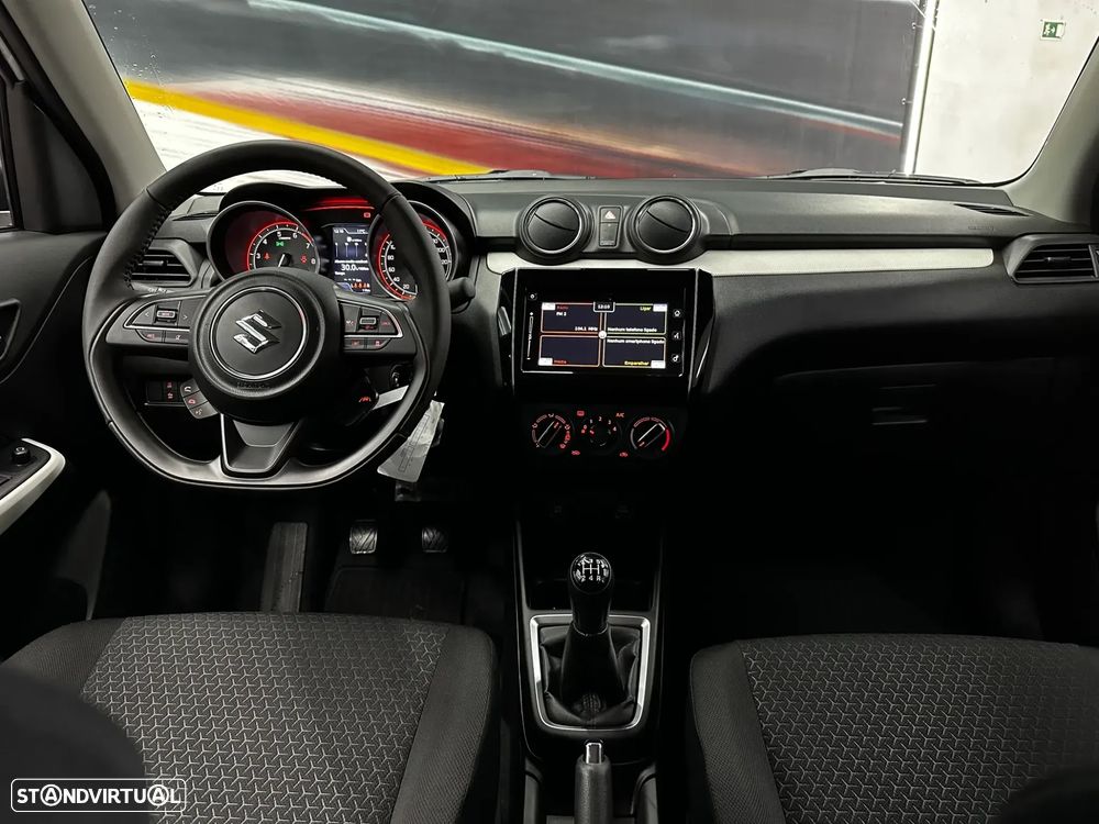 Suzuki Swift 1.2 Mild Hybrid GLX - 15