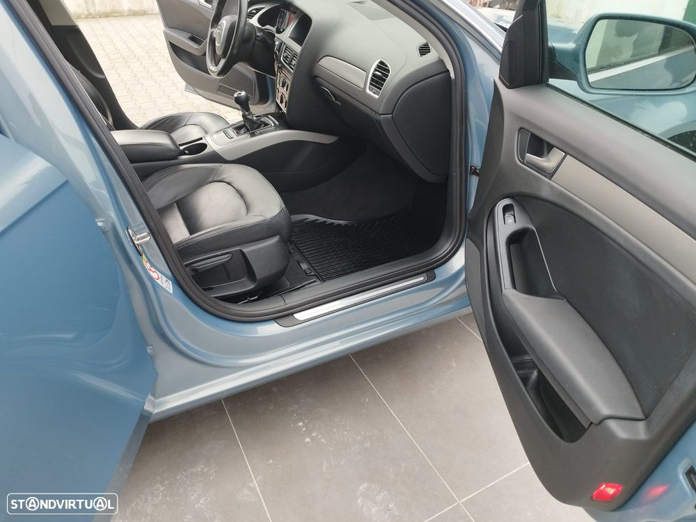 Audi A4 2.0 TDI Sport - 24