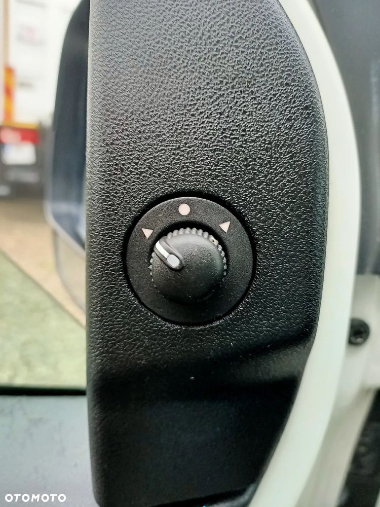 Fiat Doblo Chłodnia 105KM 2 zasilania chłodni - 22