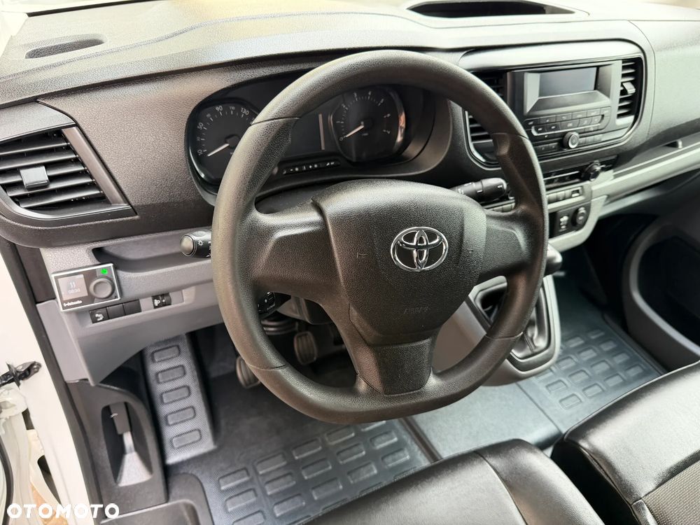 Toyota Proace 2,0 L3H1 - 11