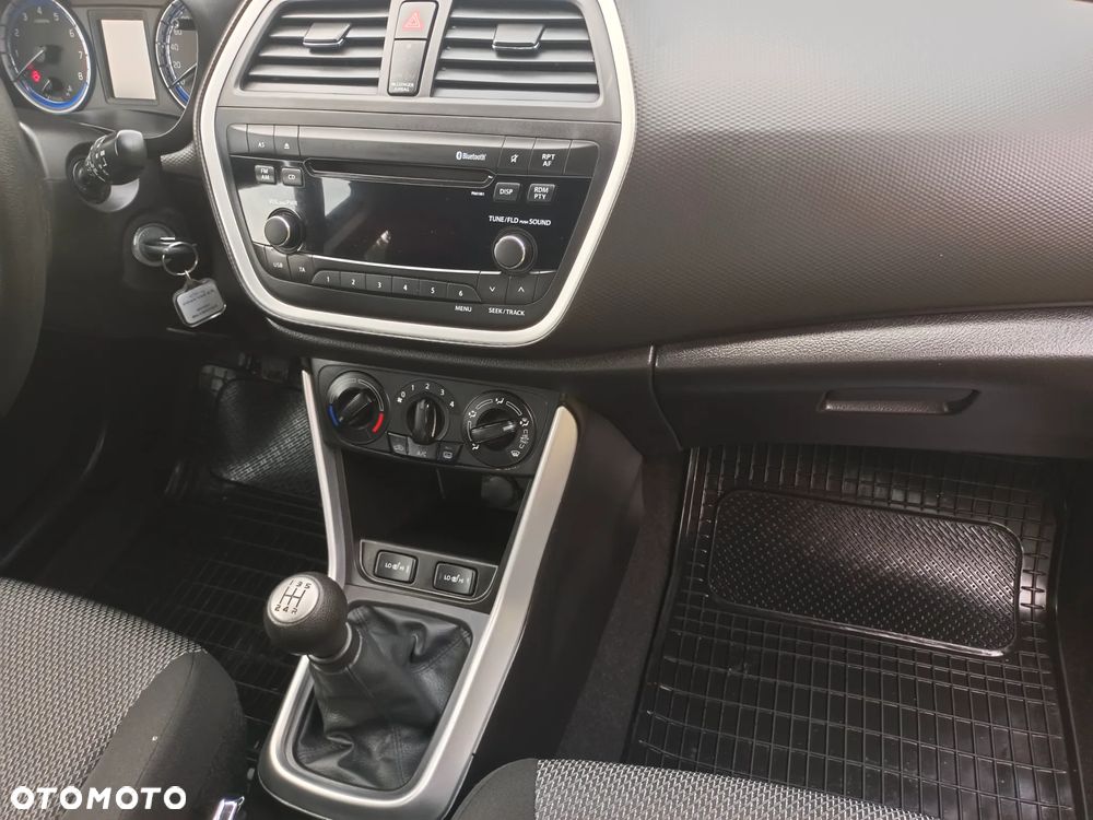 Suzuki SX4 S-Cross 1.6 Comfort - 10