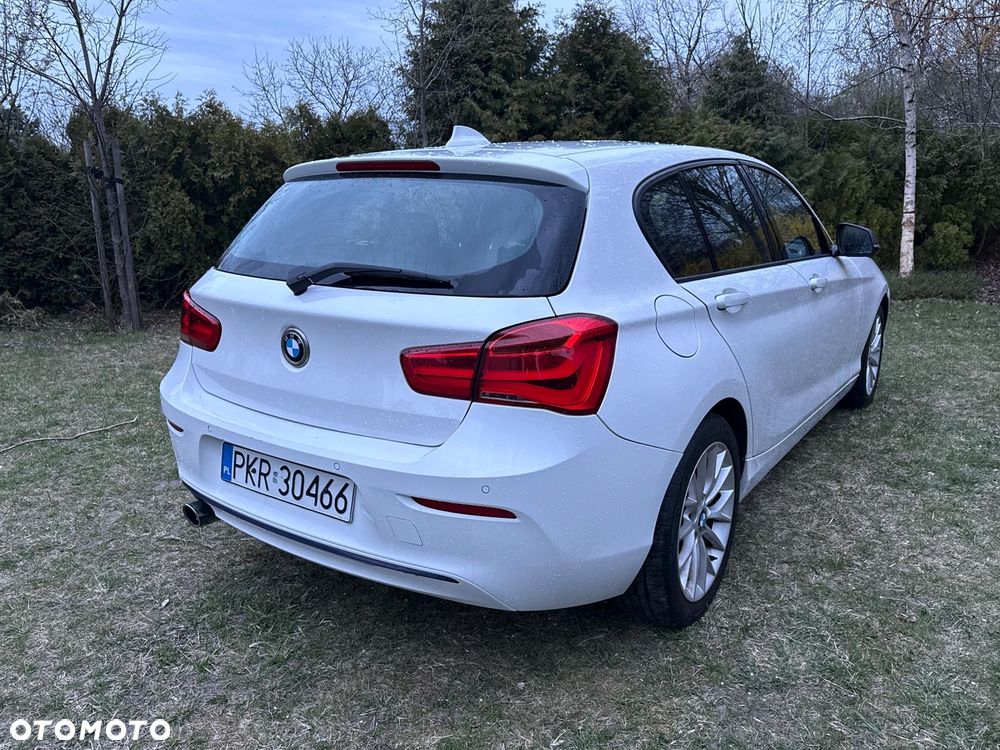 BMW Seria 1 114d Sport Line - 10