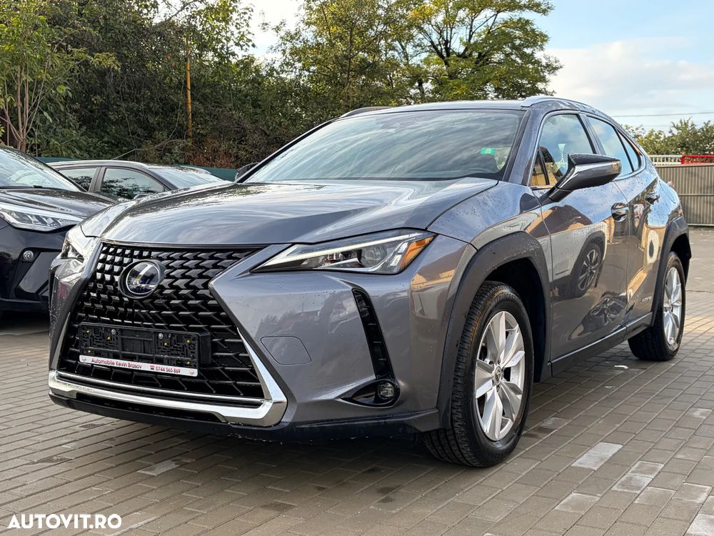 Lexus UX 250h - 12