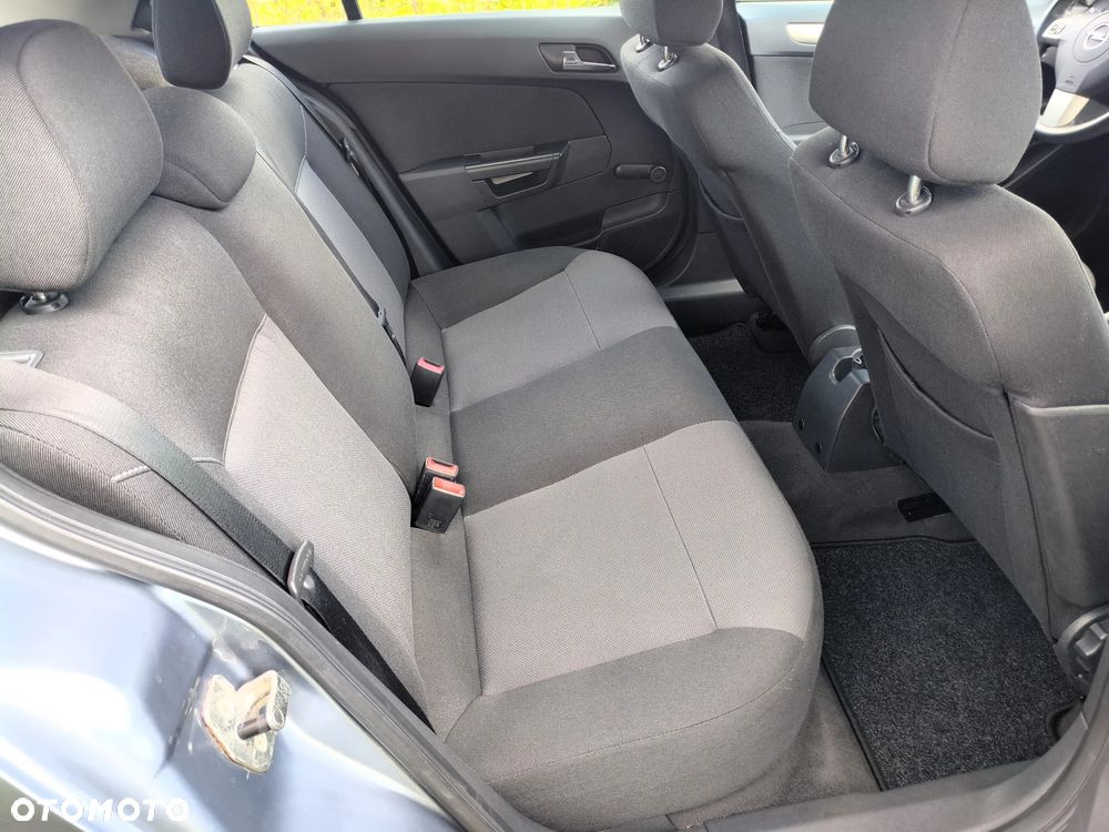 Opel Astra 1.4 Enjoy - 16