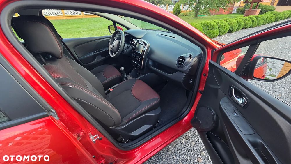 Renault Clio 1.2 16V Limited EU6 - 22
