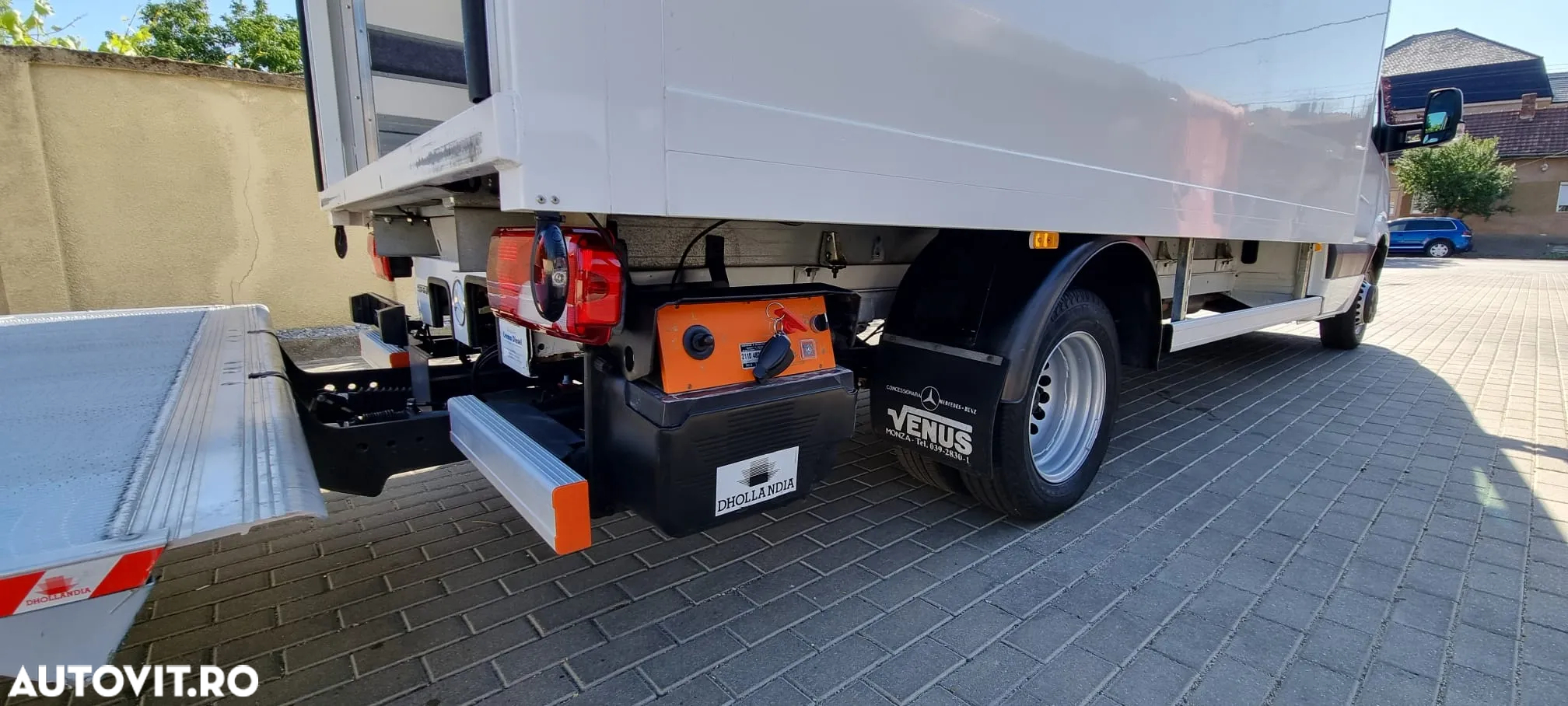 Mercedes-Benz Sprinter - 16