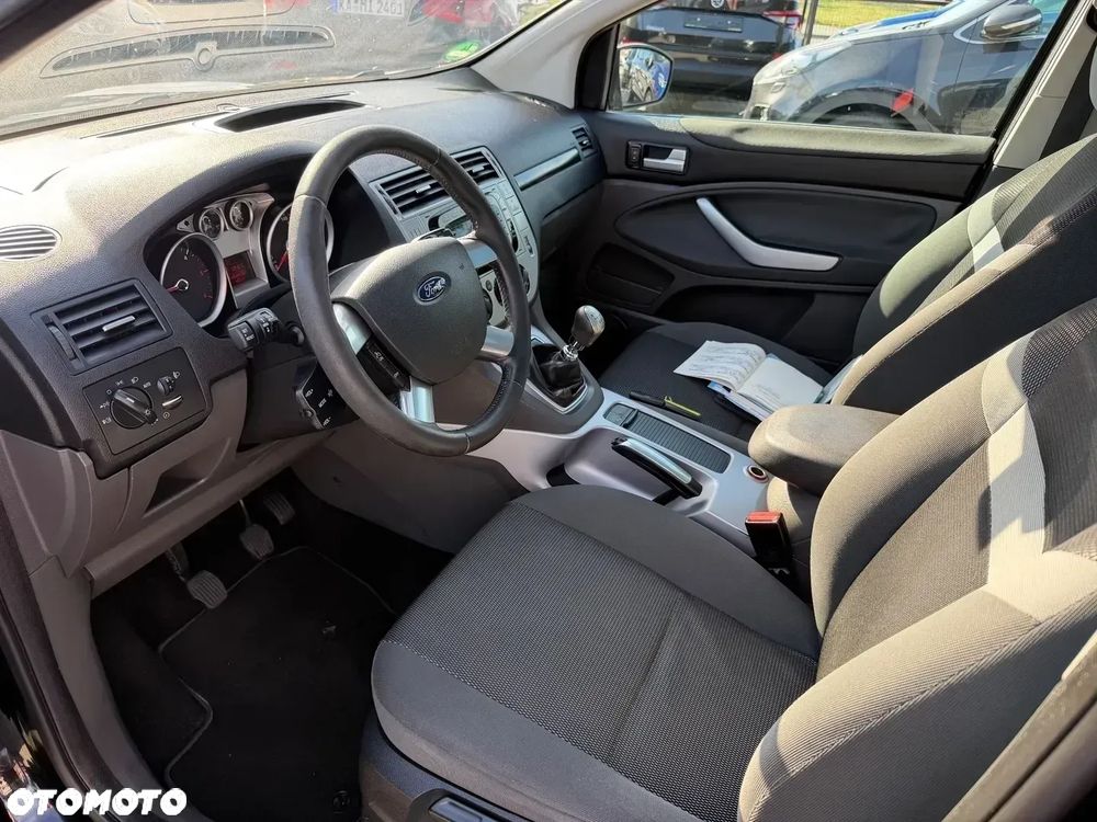 Ford Kuga 2.0 TDCi 2x4 Trend - 10