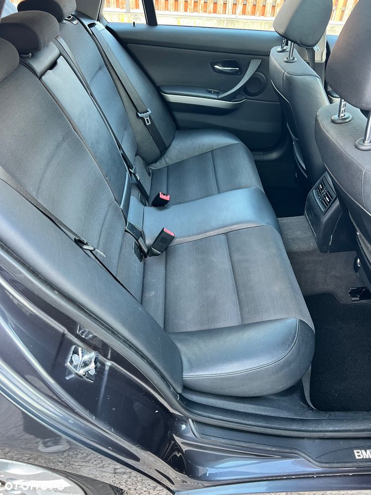BMW Seria 3 320d - 17