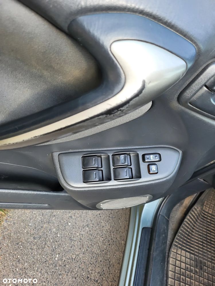 Toyota RAV4 - 24