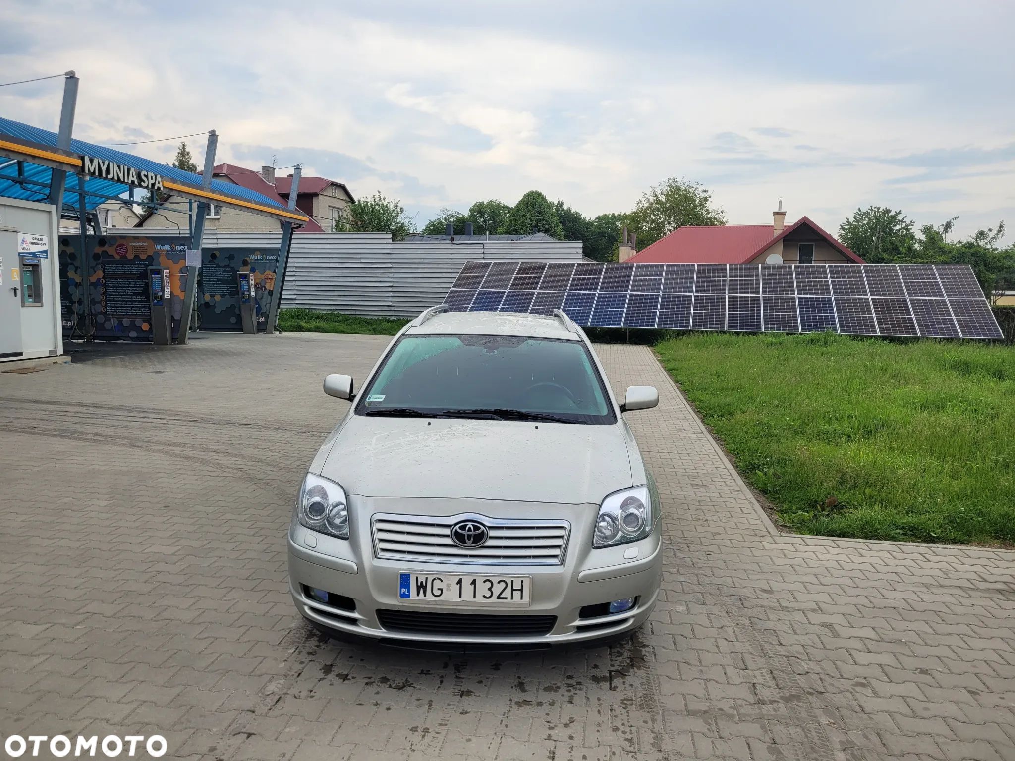 Toyota Avensis - 1