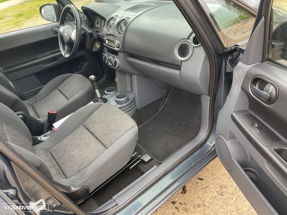 Mitsubishi Colt 1.1 Inform RCD/AC - 15