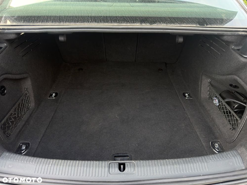Audi A4 Avant - 30