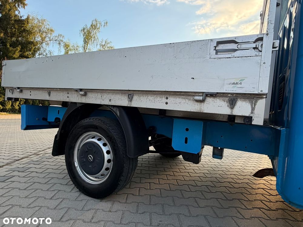 Opel MOVANO DOCA 7 - osobowa  IGŁA - 8