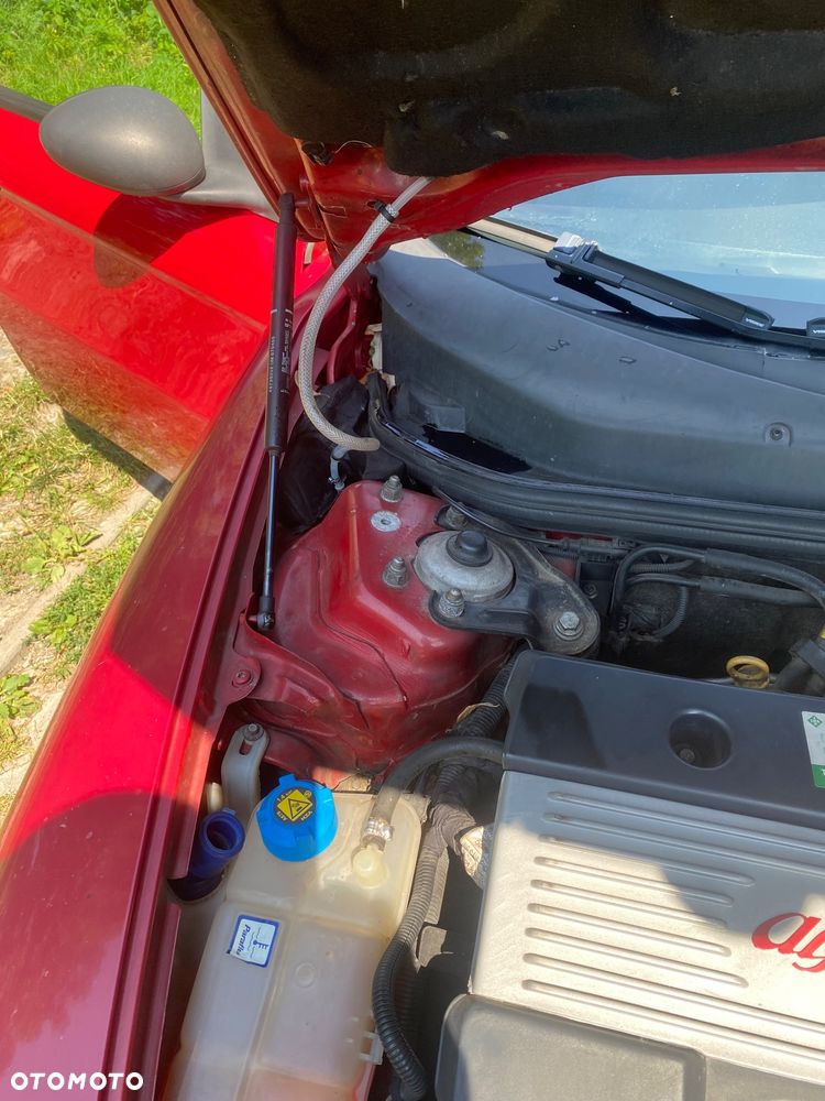 Alfa Romeo 147 1.9 JTDM 8V - 27