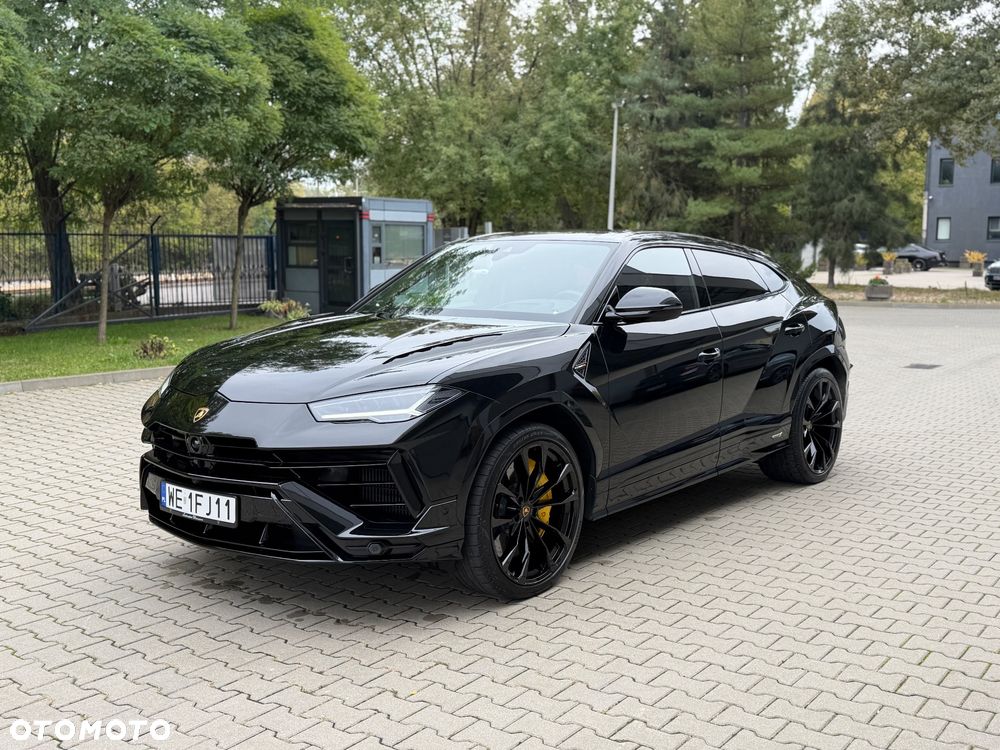 Lamborghini Urus - 1