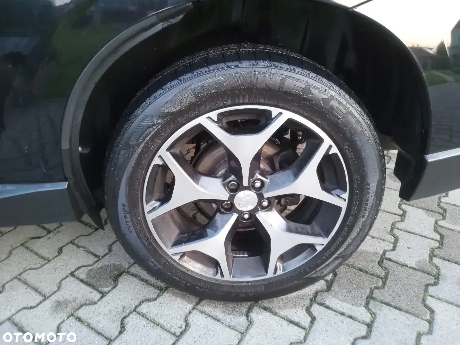Subaru Forester 2.0XT Platinum Lineartronic - 4