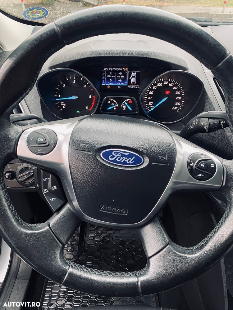 Ford Kuga - 5