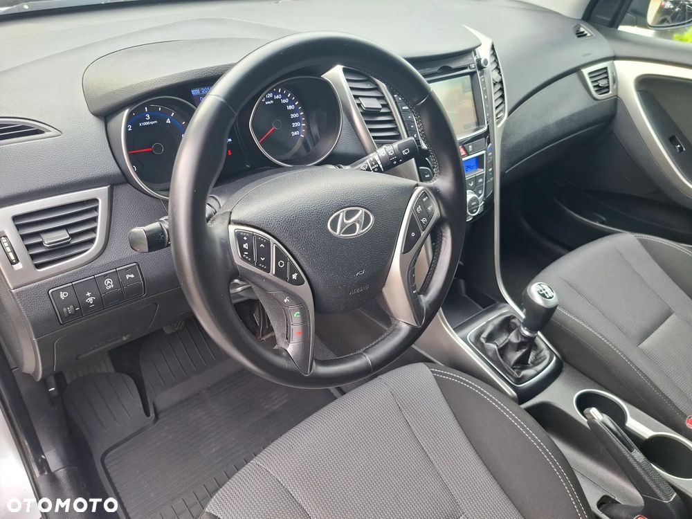 Hyundai i30 - 17