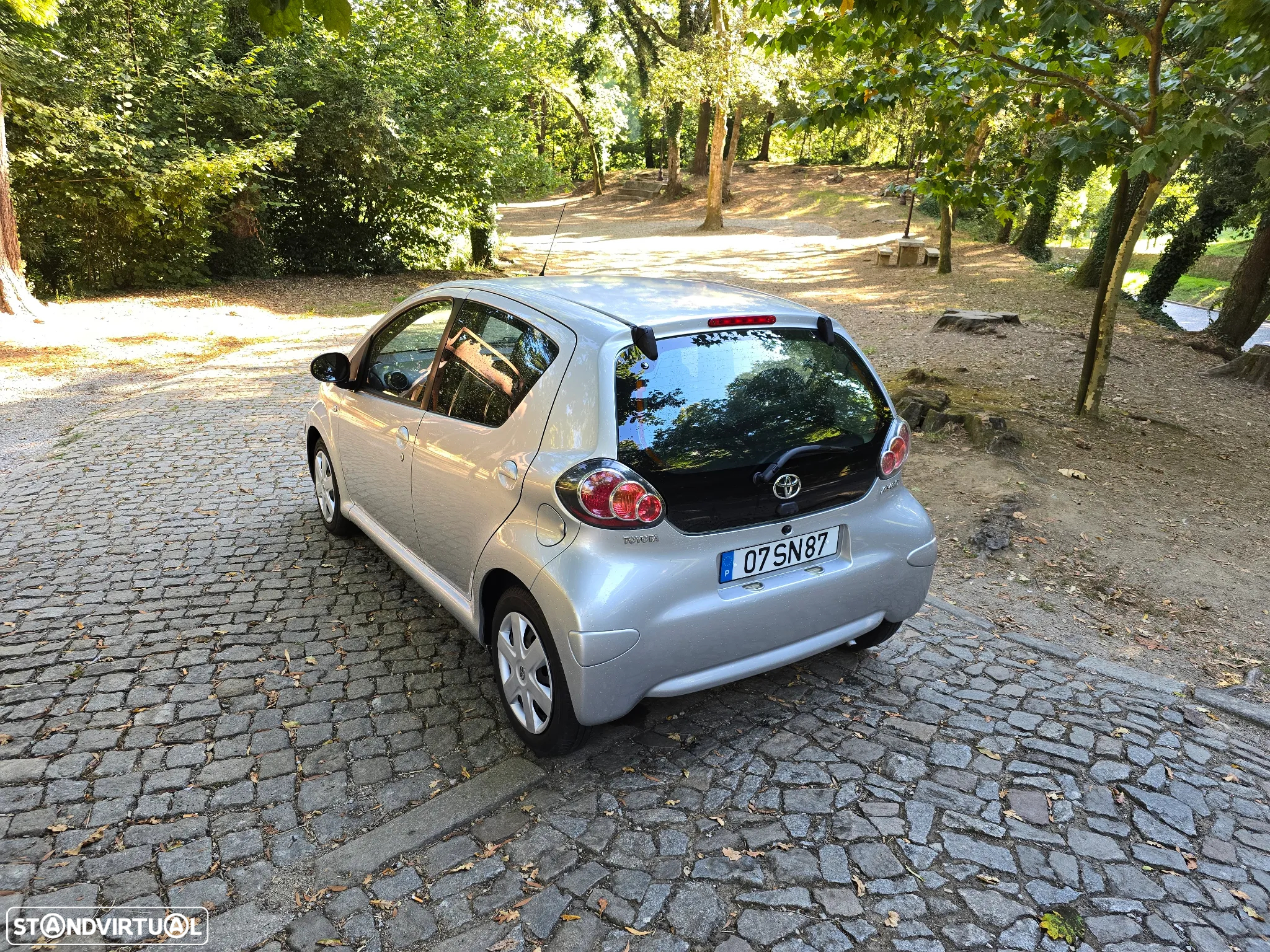 Toyota Aygo 1.0 + AC - 7