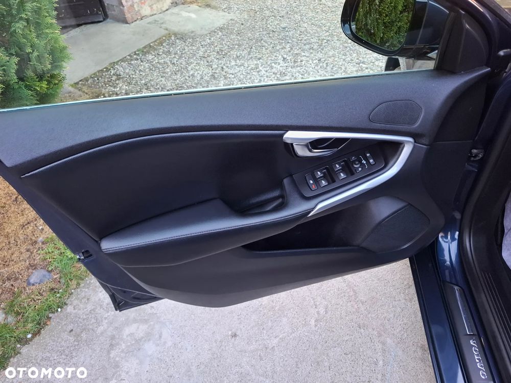 Volvo V40 D4 Ocean Race - 20