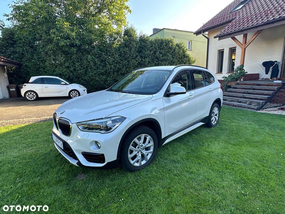 BMW X1 sDrive18i Sport Line - 4