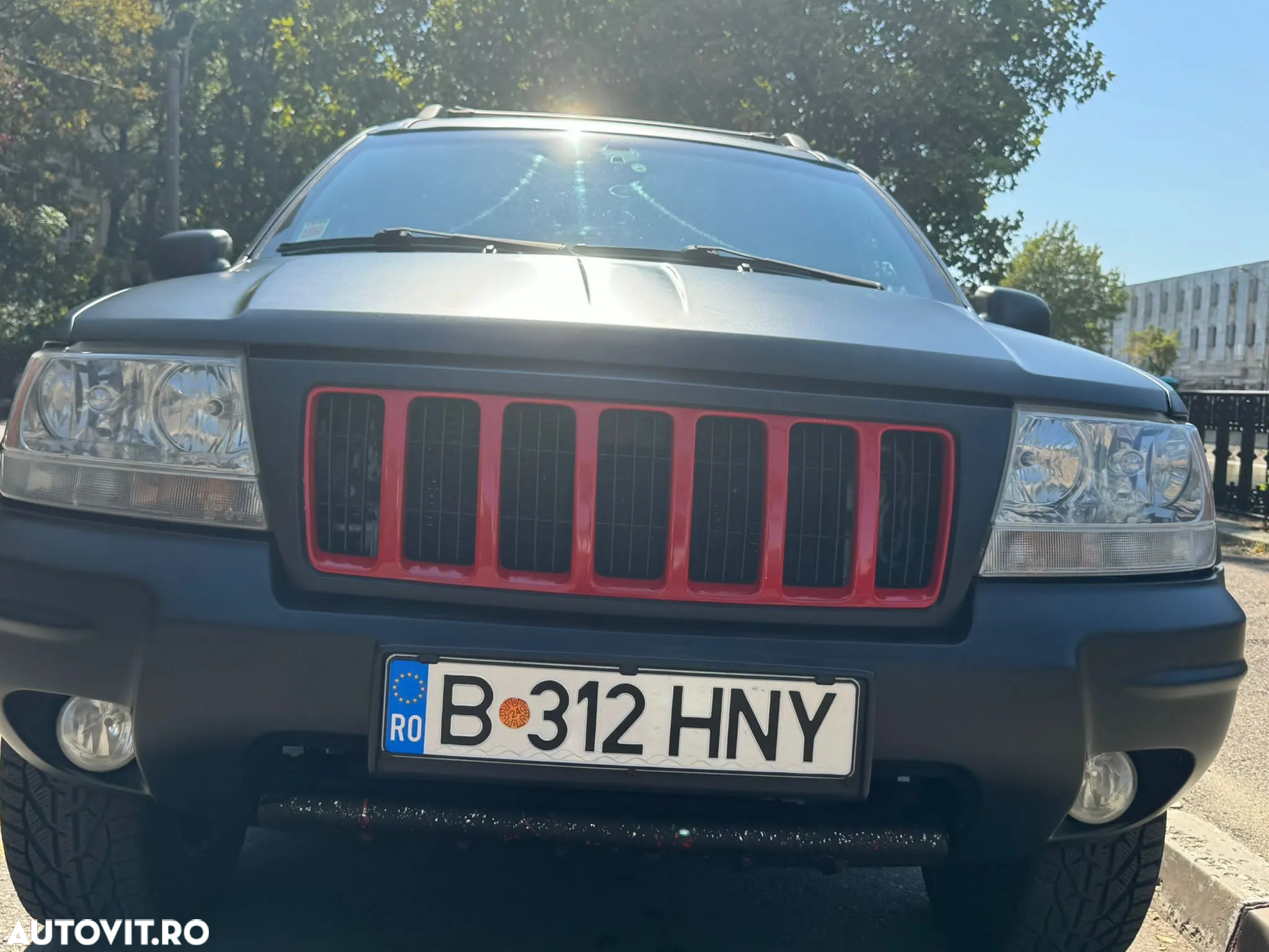 Jeep Grand Cherokee - 2