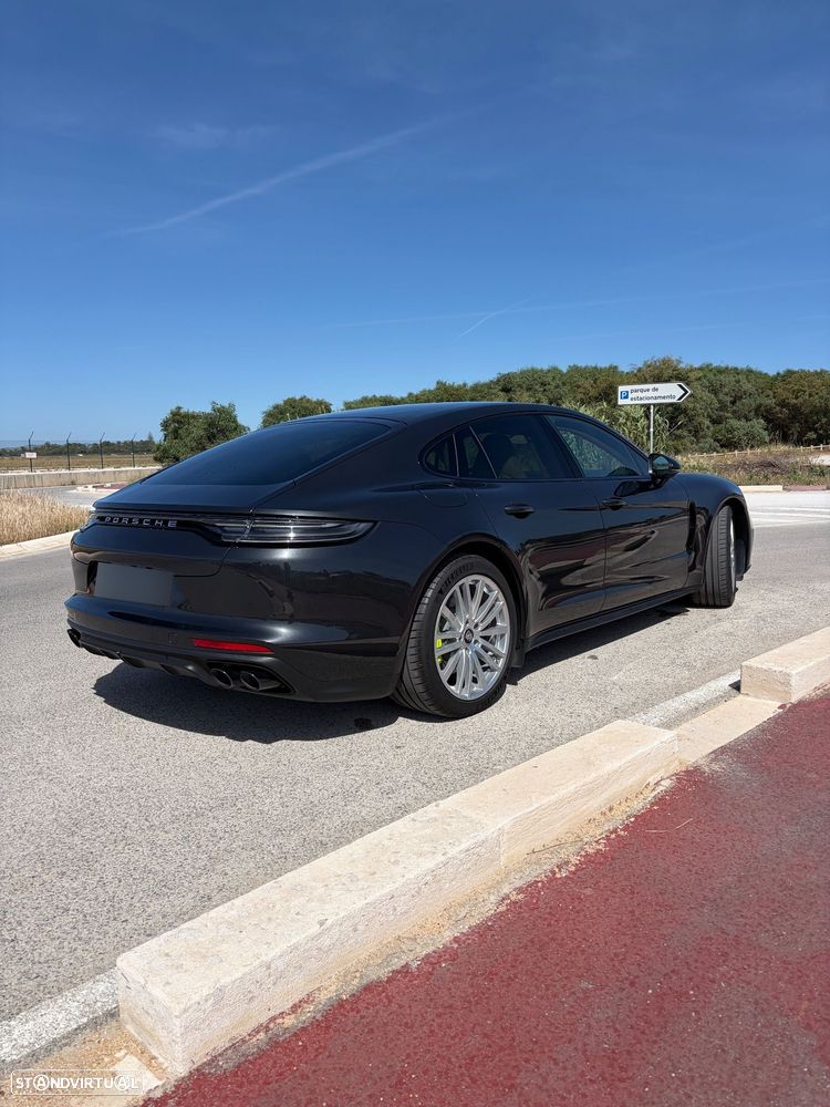 Porsche Panamera - 12