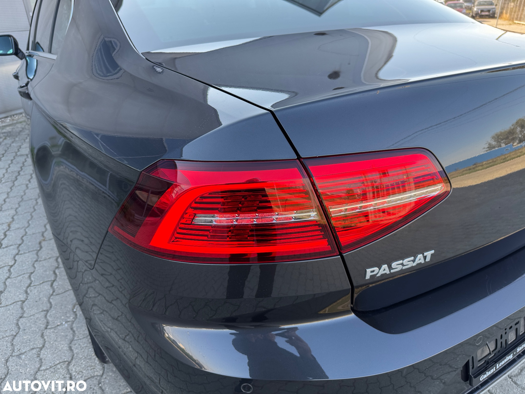 Volkswagen Passat 2.0 TDI DSG Highline - 32