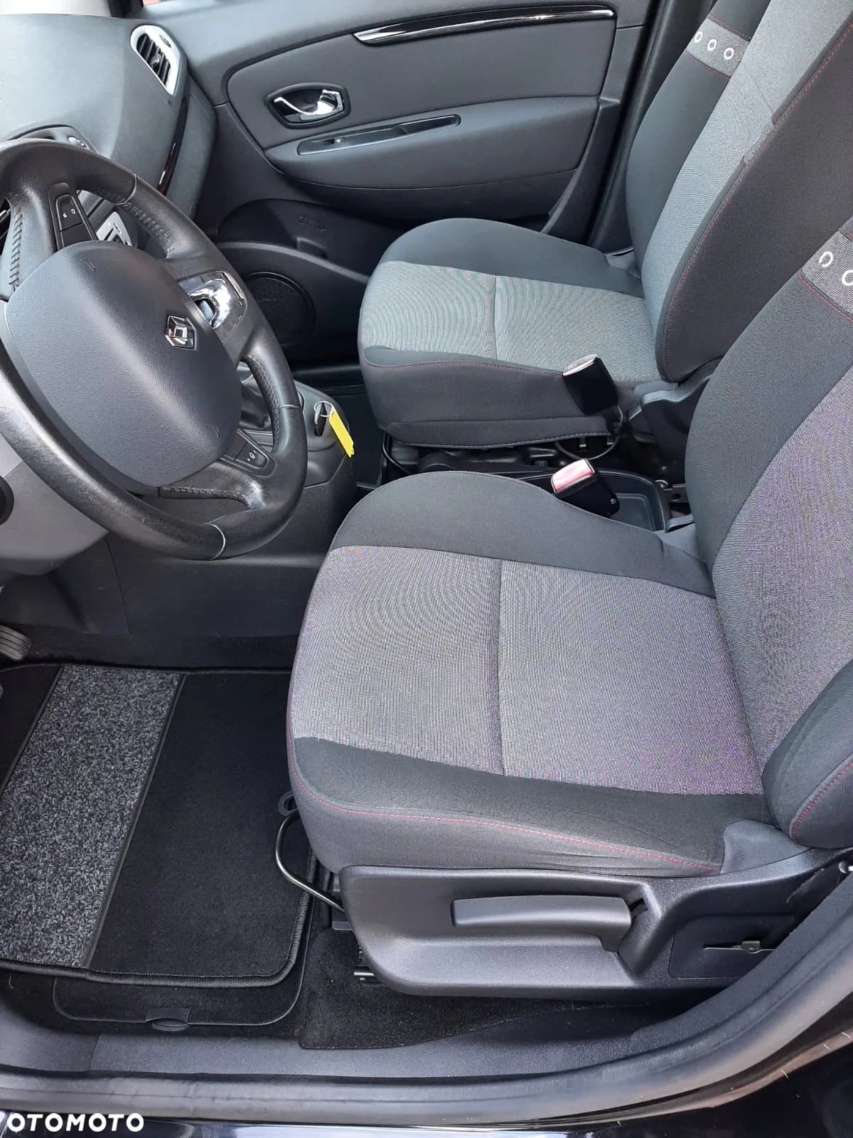 Renault Scenic - 7