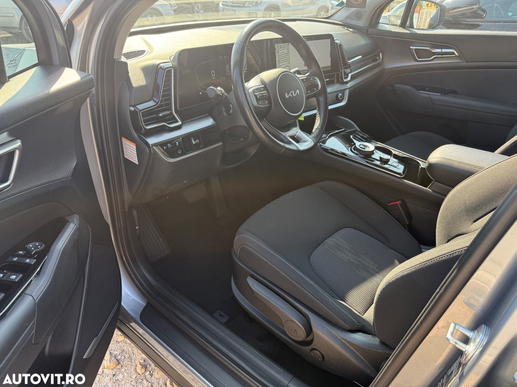 Kia Sportage 1.6T-GDI Hybrid 2WD Aut. Vision - 27