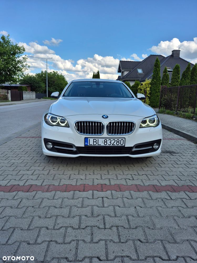 BMW Seria 5 528i xDrive - 1