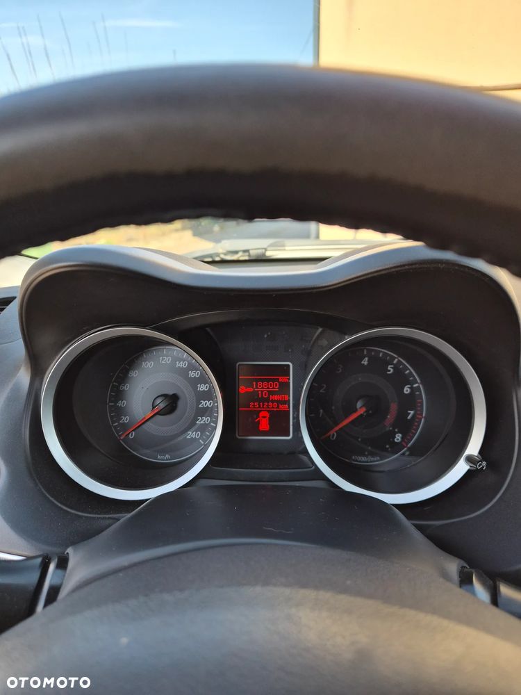 Mitsubishi Lancer - 8