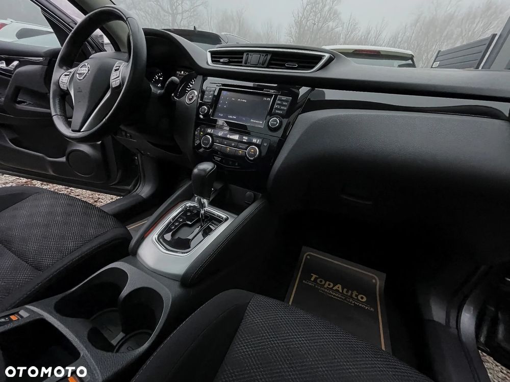 Nissan Qashqai 1.6 DCi Xtronic N-Connecta - 16