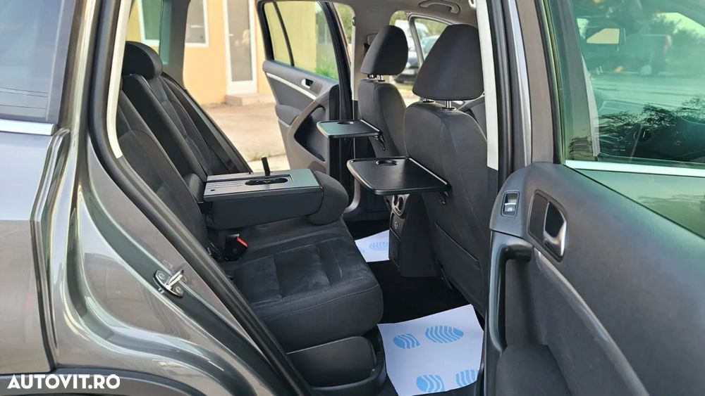 Volkswagen Tiguan - 8