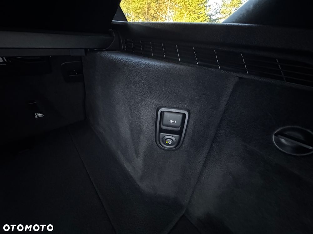 BMW Seria 5 520d M Sport Edition - 25