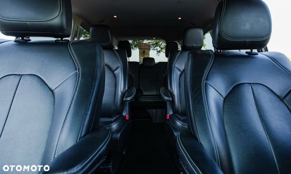 Chrysler Pacifica - 14