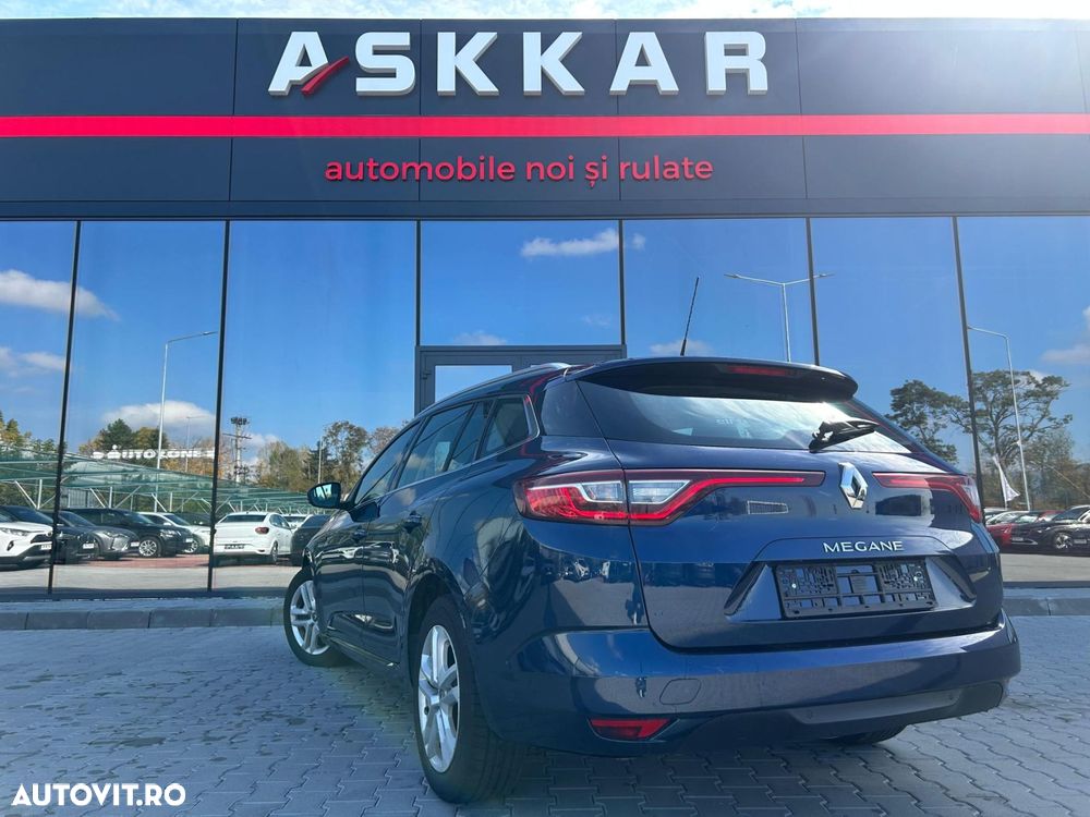 Renault Megane BLUE dCi 115 EDC BUSINESS EDITION - 9