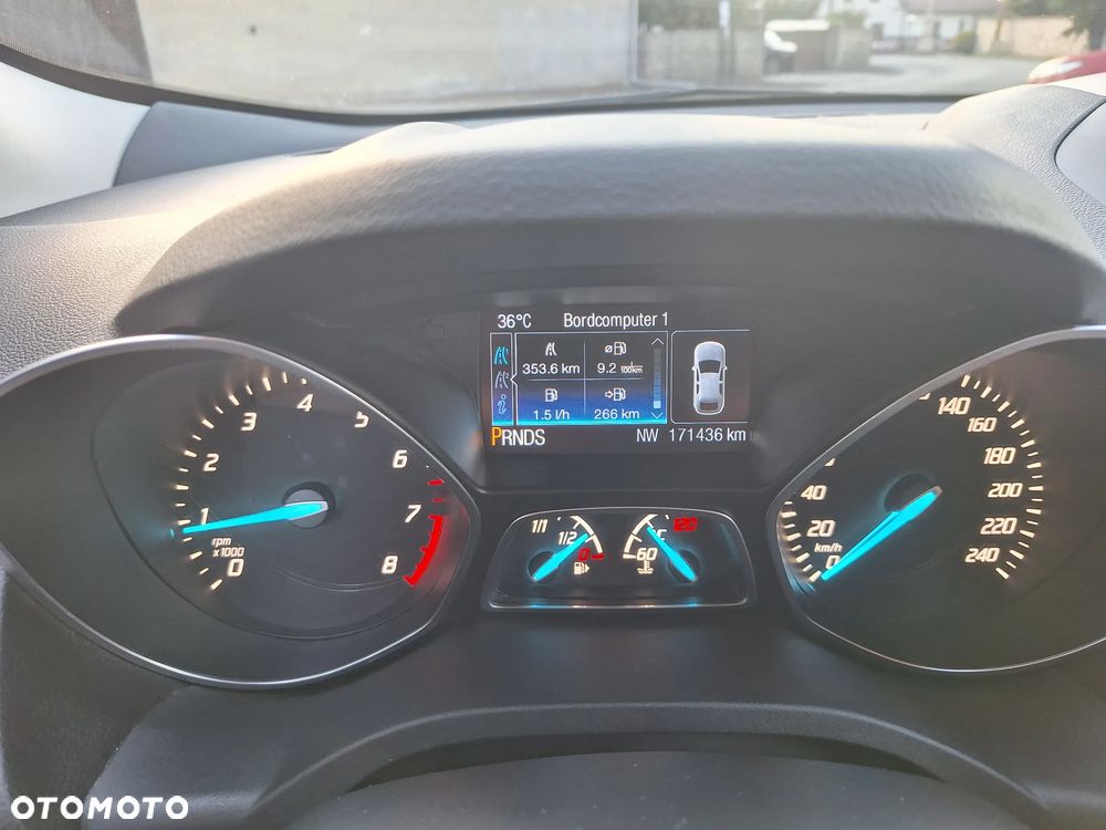 Ford Kuga 1.5 EcoBoost 4WD Titanium - 11