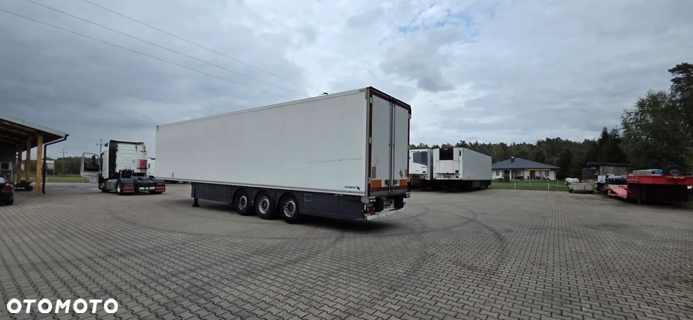 Schmitz Cargobull SKO 24 - 3