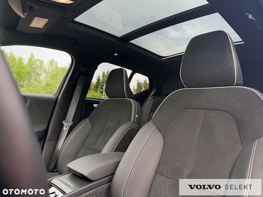 Volvo XC 40 B4 Ultra Dark - 11