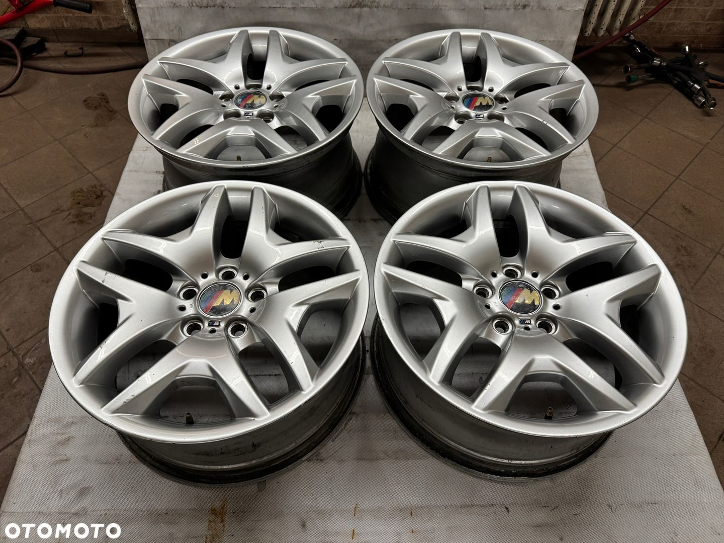Felgi BMW X3 E83 5x120 8-9J 18cali ET44-51 212 - 2