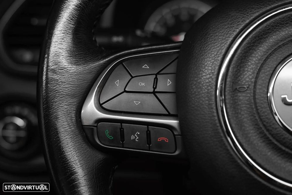 Jeep Renegade 1.0 T Limited - 24