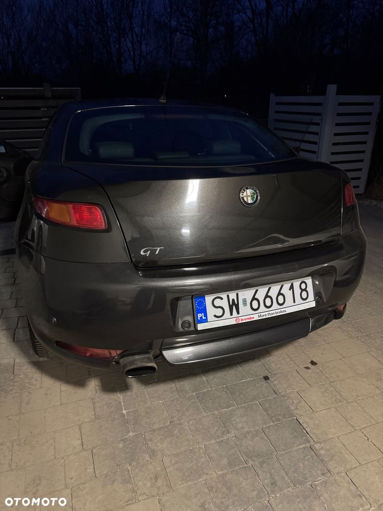 Alfa Romeo GT - 2