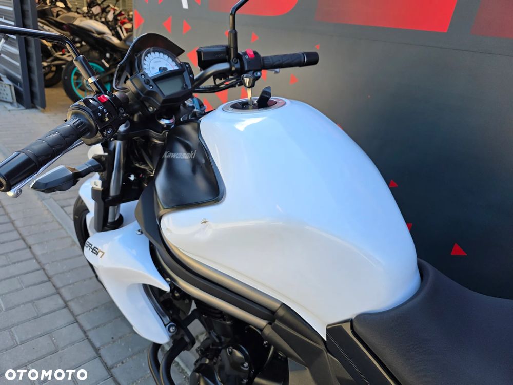 Kawasaki ER - 10