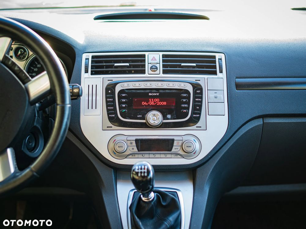 Ford Kuga - 17