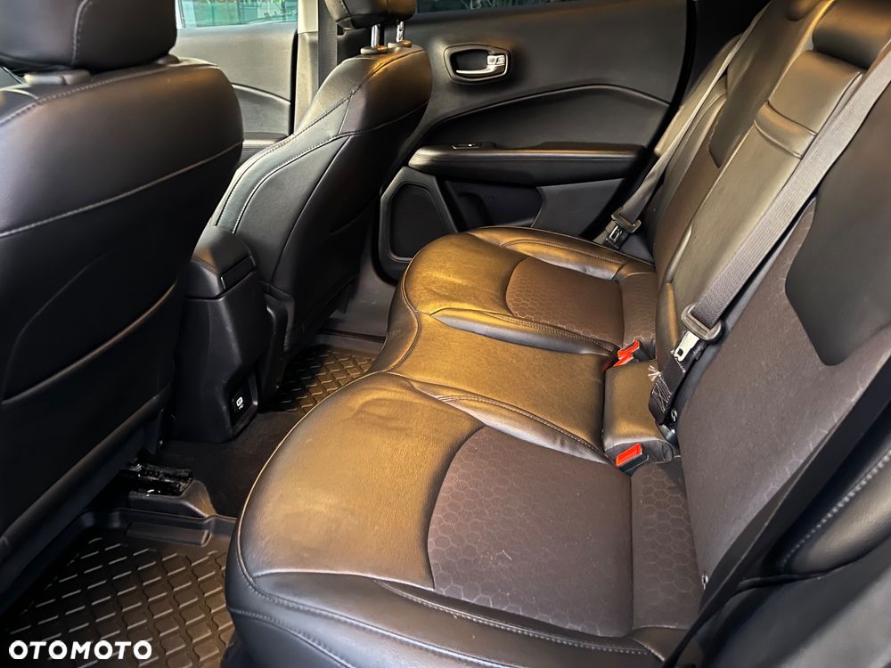 Jeep Compass 1.4 TMair Night Eagle FWD S&S - 18